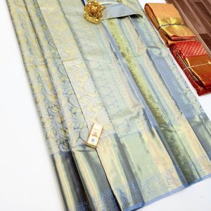 Trendy Design Kanjivaram Pure Wedding Silk Saree Light Violet Color w/ Blouse