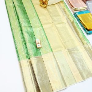 Trendy Design Kanjivaram Pure Wedding Silk Saree Pista Green Color w/ Blouse