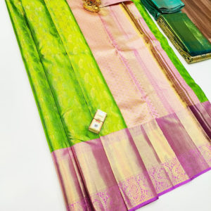 Latest Mango Design Kanjivaram Pure Wedding Silk Saree Parrot Green Color w/ Blouse