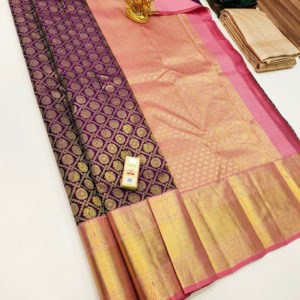 Trendy Design Kanjivaram Pure Wedding Silk Saree Purple Color w/ Blouse