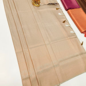 Kanjivaram Semi Silk Saree Off White Color w/ Blouse