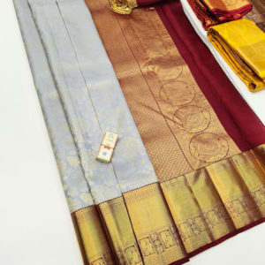 Different Design Kanjivaram Pure Wedding Silk Saree Light Violet Color w/ Blouse