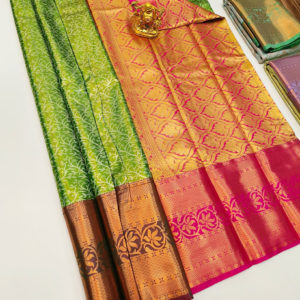 Kanjivaram Semi Silk Saree Green Color w/ Blouse