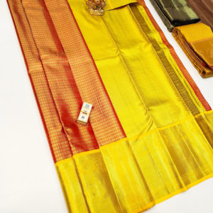 Unique Design Kanjivaram Pure Wedding Silk Saree Apple Red Color w/ Blouse