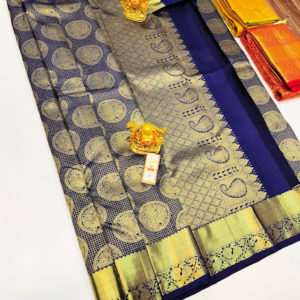 Different Design Kanjivaram Pure Wedding Silk Saree Navy Blue Color w/ Blouse