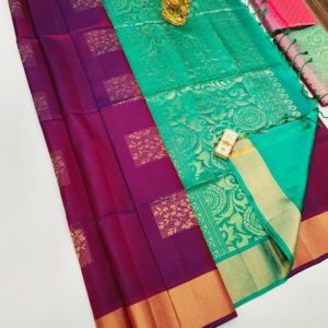 Unique Design Pure Soft Silk Saree Purple Color w/ Blouse