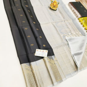 Unique Design Pure Soft Silk Saree Black Color w/ Blouse