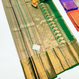 Unique Design Kanjivaram Pure Wedding Silk Saree Bottle Green Color w/ Blouse