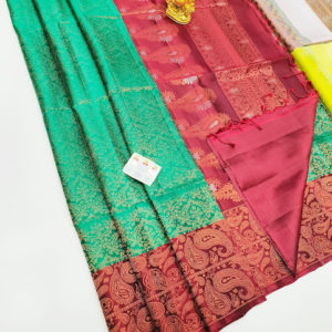 Unique Design Pure Soft Silk Saree Green Color w/ Blouse