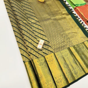 Latest Unique Design Kanjivaram Pure Wedding Silk Saree Bottle Green Color w/ Blouse