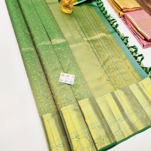 Beautiful Design Kanjivaram Pure Wedding Silk Saree Green Color w/ Blouse