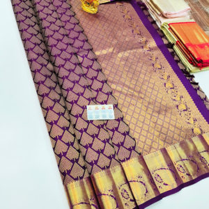Unique Design Kanjivaram Pure Wedding Silk Saree Purple Color w/ Blouse