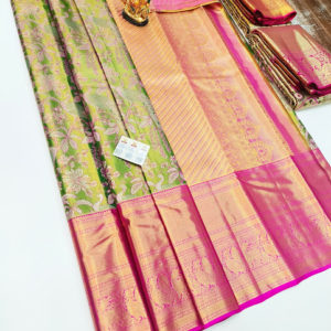 Trendy Design Kanjivaram Pure Wedding Silk Saree Parrot Green Color w/ Blouse