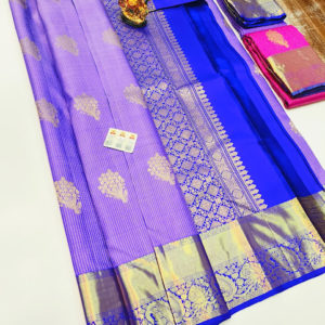 Flower Bouquet Design Pure Kanjivaram Fancy Silk Saree Lavender Color w/ Blouse