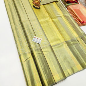 Latest Design Kanjivaram Pure Wedding Silk Saree Pista Green Color w/ Blouse