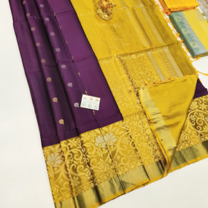 Unique Design Pure Soft Silk Saree Purple Color w/ Blouse
