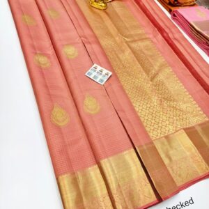 Vaira Oosi Checked Design Pure Kanjivaram Fancy Silk Saree Peach Color w/ Blouse