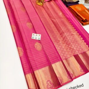 Vaira Oosi Checked Design Pure Kanjivaram Fancy Silk Saree Pink Color w/ Blouse