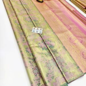 Floral Design Pure Kanjivaram Silk Saree Pista Green Color w/ Blouse